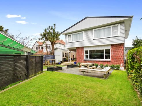 62 Penrose Street, Woburn
