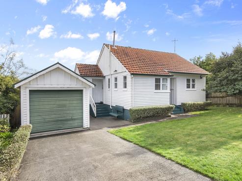 27 Bledisloe Terrace, Hamilton East