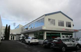 STREET FRONTAGE OFFICE OPPORTUNITY