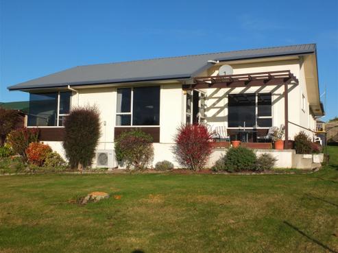 11 Peel View Place, Marchwiel