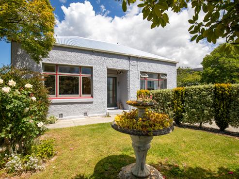 83 Cheviot Street, Roxburgh