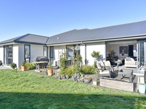 5 Clarendon Place, Fernside