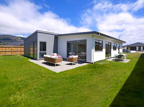 6 Heston Lane, Hope