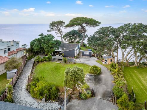 888A Whangaparaoa Road, Manly