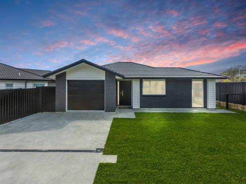 22 Fenwick Crescent, Trentham