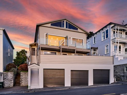 25 The Crescent, Roseneath