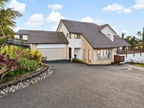 66 Luckens Road, West Harbour