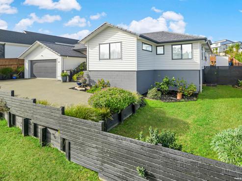 34 Celestial Crescent, Orewa