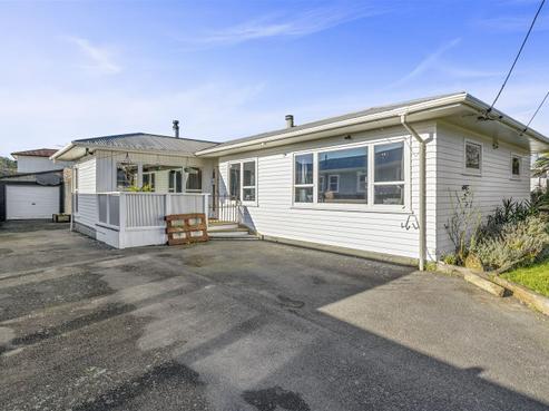 20 Karamu Crescent, Wainuiomata