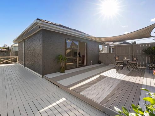 2/36 Caen Road, Panmure