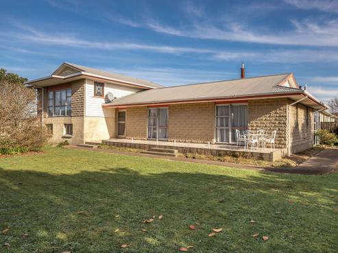 44 Henley Street, Westport