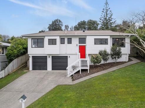15 Springtime Crescent, Stanmore Bay