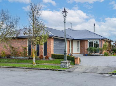 12 Hawkins Place, Rangiora