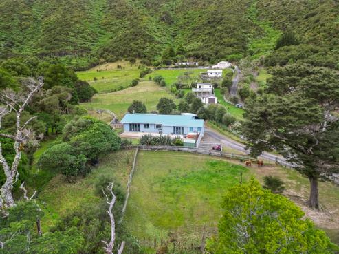 37 Pencarrow Crescent, Wainuiomata