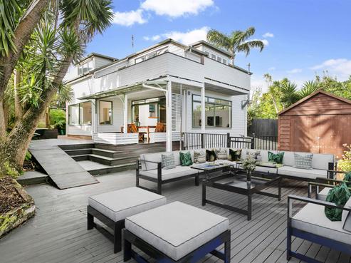 305A Lake Road, Hauraki