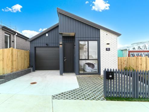 65 Horokaka Street, Massey
