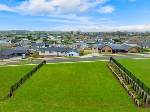 14 Kerr Crescent, Patumahoe