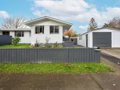1 Agate Grove, Birchville
