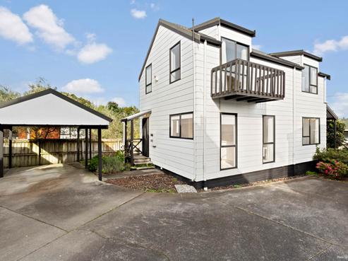 2/4 Manuka Road, Glenfield
