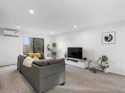 52E Vodanovich Road, Te Atatu South