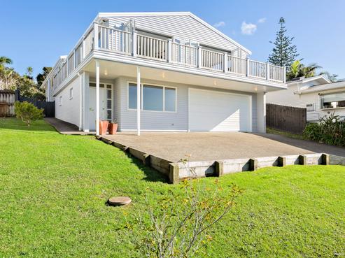 9 Sealy Road, Torbay