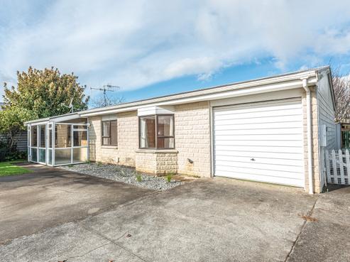 23B Dorset Road, Springvale