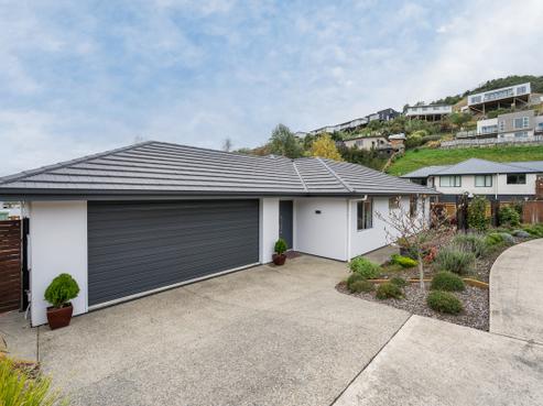 8 Olivias Place, Stoke