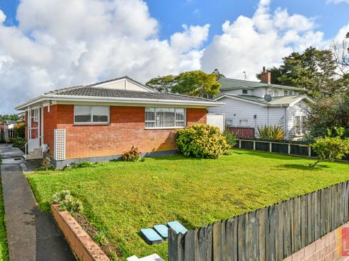 1/17 Wood Street, Papakura