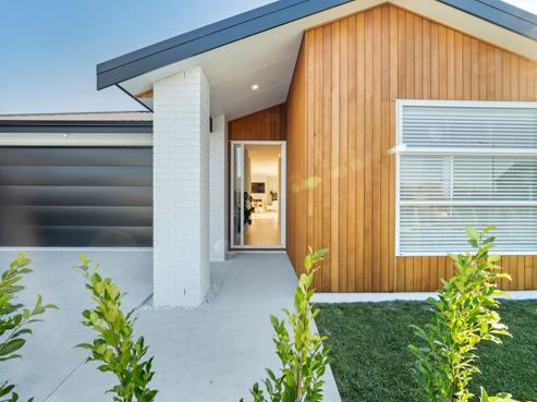 16 Walsh Road, Wainui
