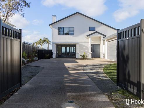 33 The Crescent, Waihi Beach
