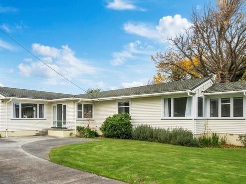 18A Avalon Crescent, Avalon