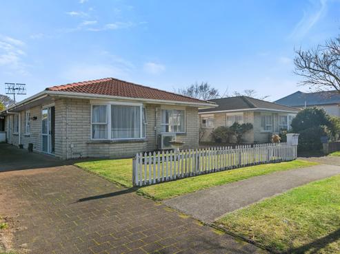 1/19 Toko Street, Victoria