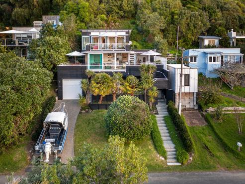 13 Le Roy Road, Onetangi