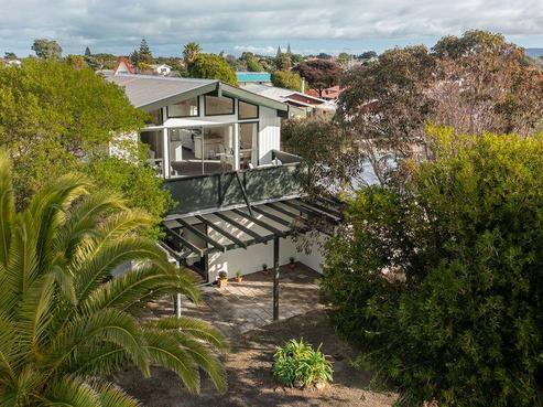 63 Mazengarb Road, Paraparaumu Beach