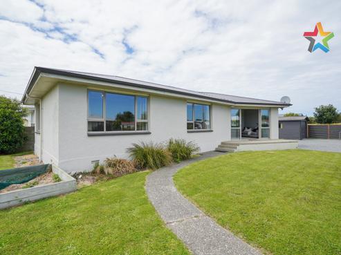 11 Edinburgh Crescent, Waikiwi