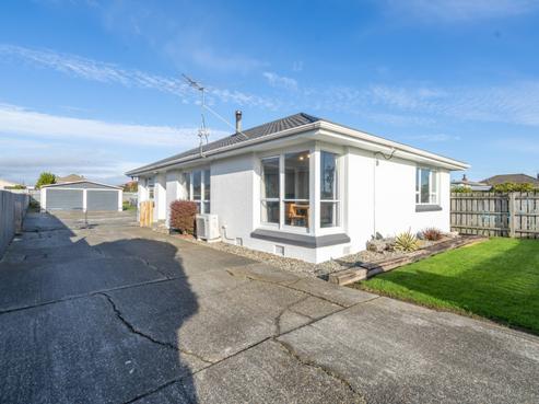567 Tweed Street, Newfield