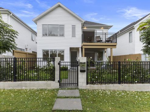 163 Bonair Crescent, Silverdale