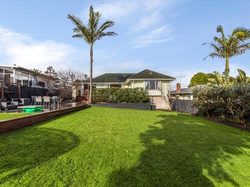 4 Red Hill Road, Red Hill