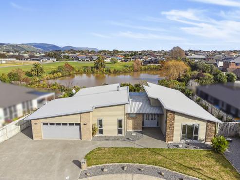 19 Bridford Way, Paraparaumu