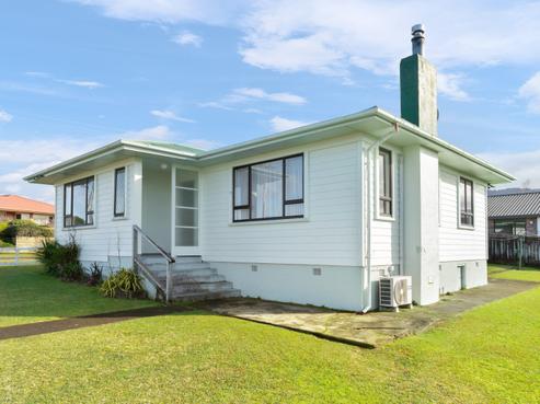 17 Mackay Street, Waihi
