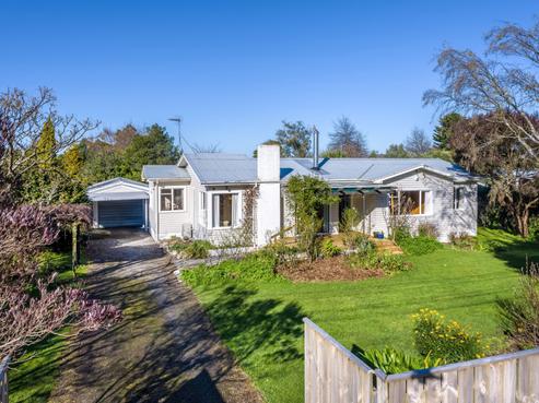 11 Kenward Crescent, Featherston