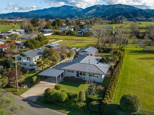 13 Green Tree Road, Motueka