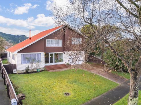 75 California Drive, Totara Park