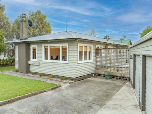 23 Bruce Avenue, Glenview