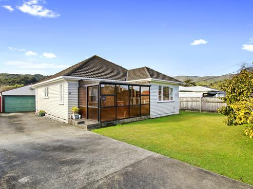 43 Bledisloe Crescent, Wainuiomata