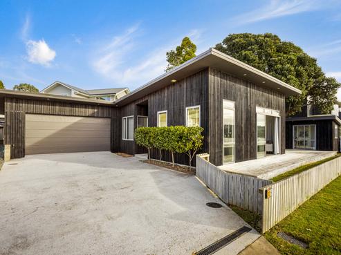 12B Chapman Road, Te Atatu Peninsula