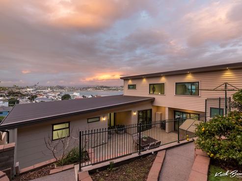 216B Sutherland Road, Lyall Bay