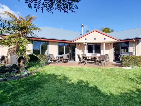 6 Park Avenue, Takaka