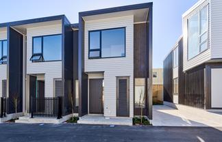 61/4 Kapiti Road, Paraparaumu