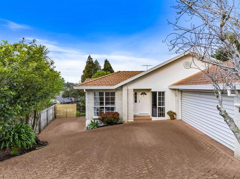 9 Owl Court, Unsworth Heights